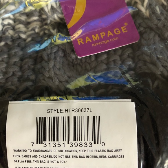 Rampage Colorblock Womens Pom Pom Beanie - Picture 4 of 6